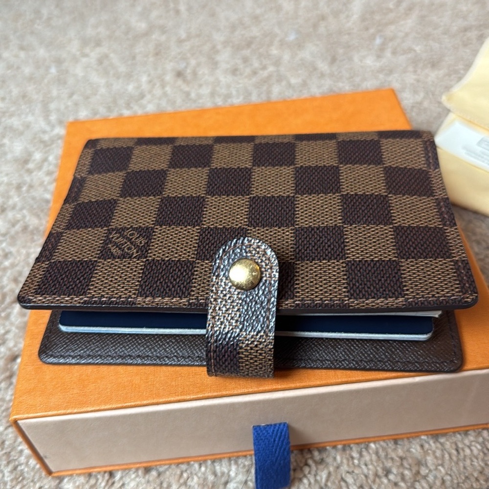 Louis Vuitton Damier Ebene - Picture 13 of 17